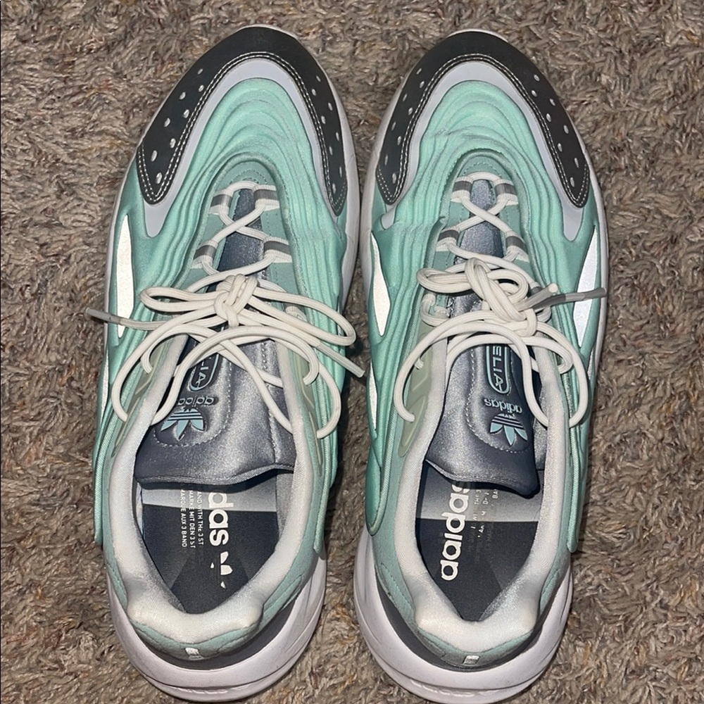 Adidas Women's Mint Green Sneakers